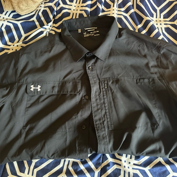 Under Armour SS Button Down - Picture 1 of 2